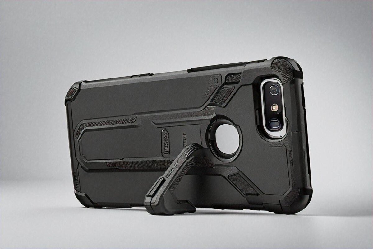 Spigen Tough Armor Case for iPhone 17 Pro Review